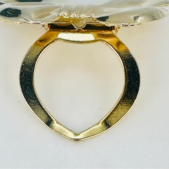 Vintage Ribbon Bow Scarf Ring Clip Gold Tone 1970s 1980s  1 7/8 x 1 1/4 Delicate - Picture 3 of 8